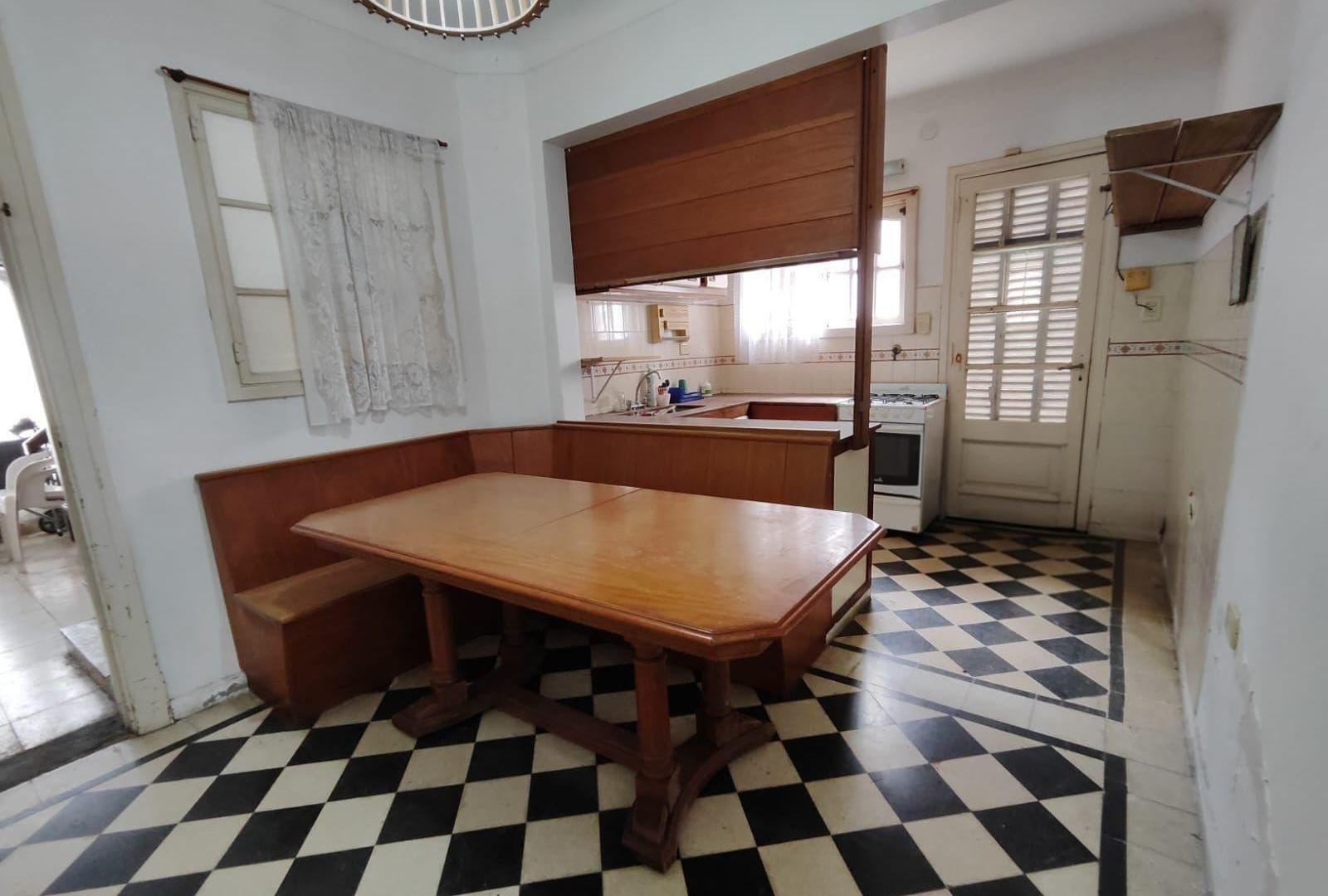 Casa venta 5 ambientes, Victoria a reciclar