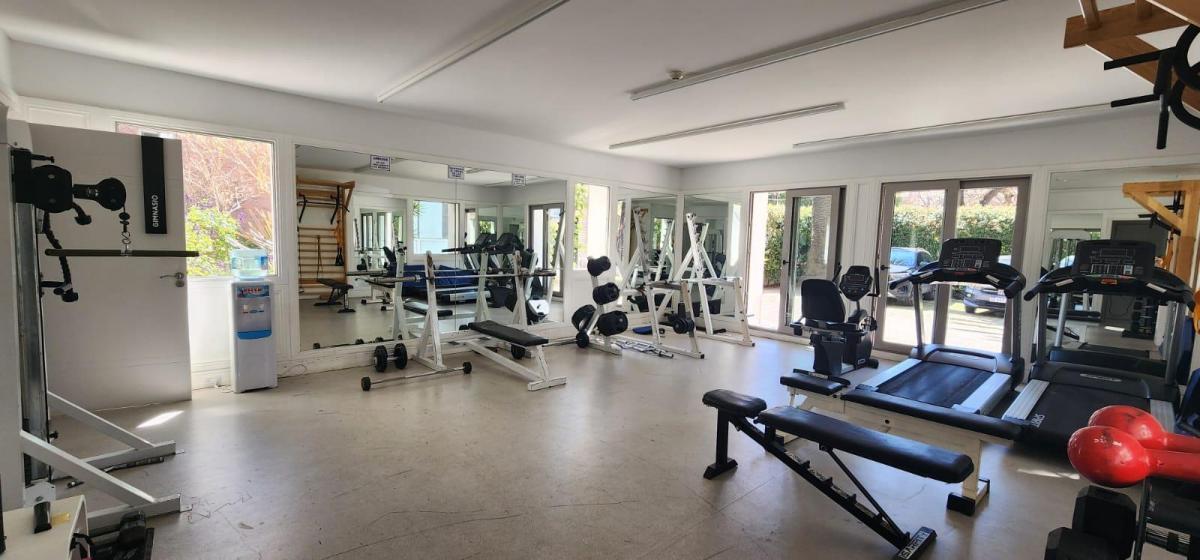 Impecable 3 Ambientes en Cassa Isidro | Balcón con Parrilla, Cochera y Baulera