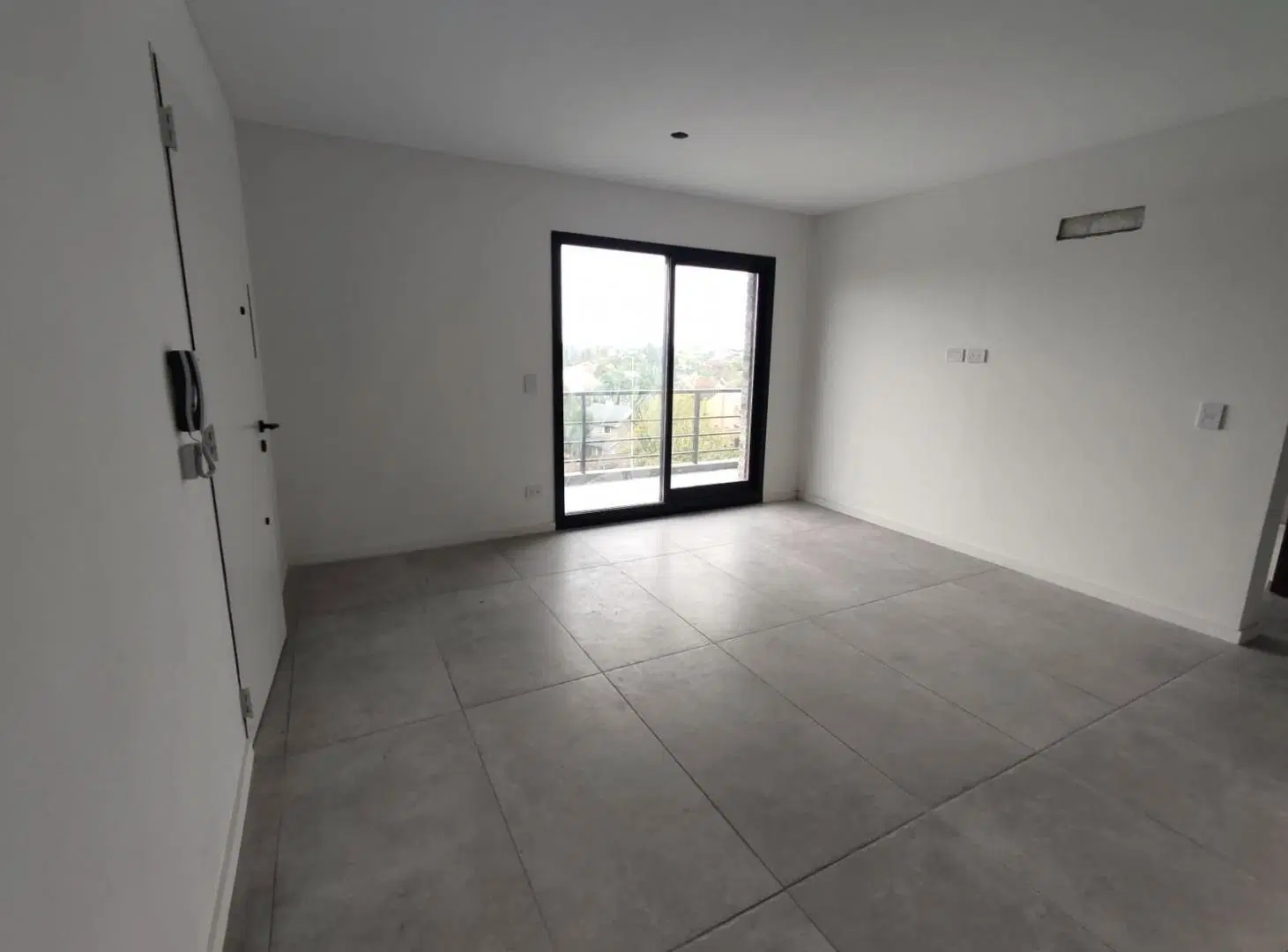 Departamento 2 ambientes con cochera y parrilla 2