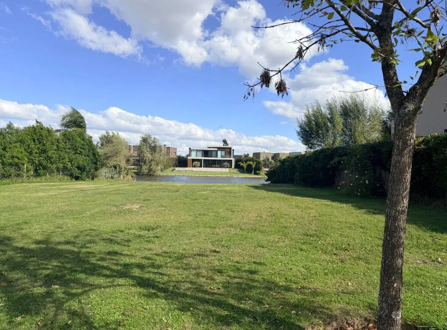 Venta de Terreno a la laguna Barrio San Rafael 4
