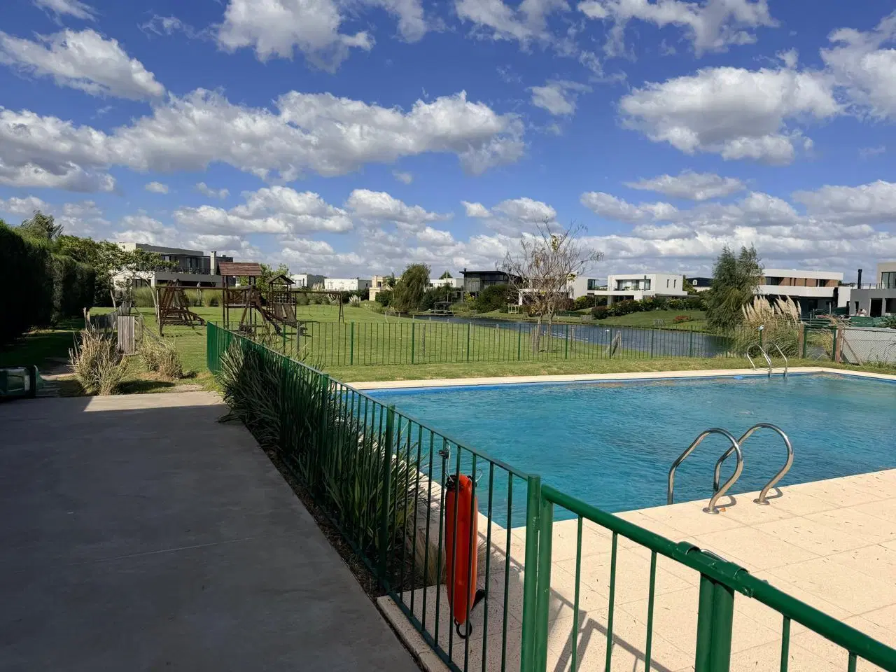 Venta de Terreno en Barrio Los Ceibos - Puertos 2