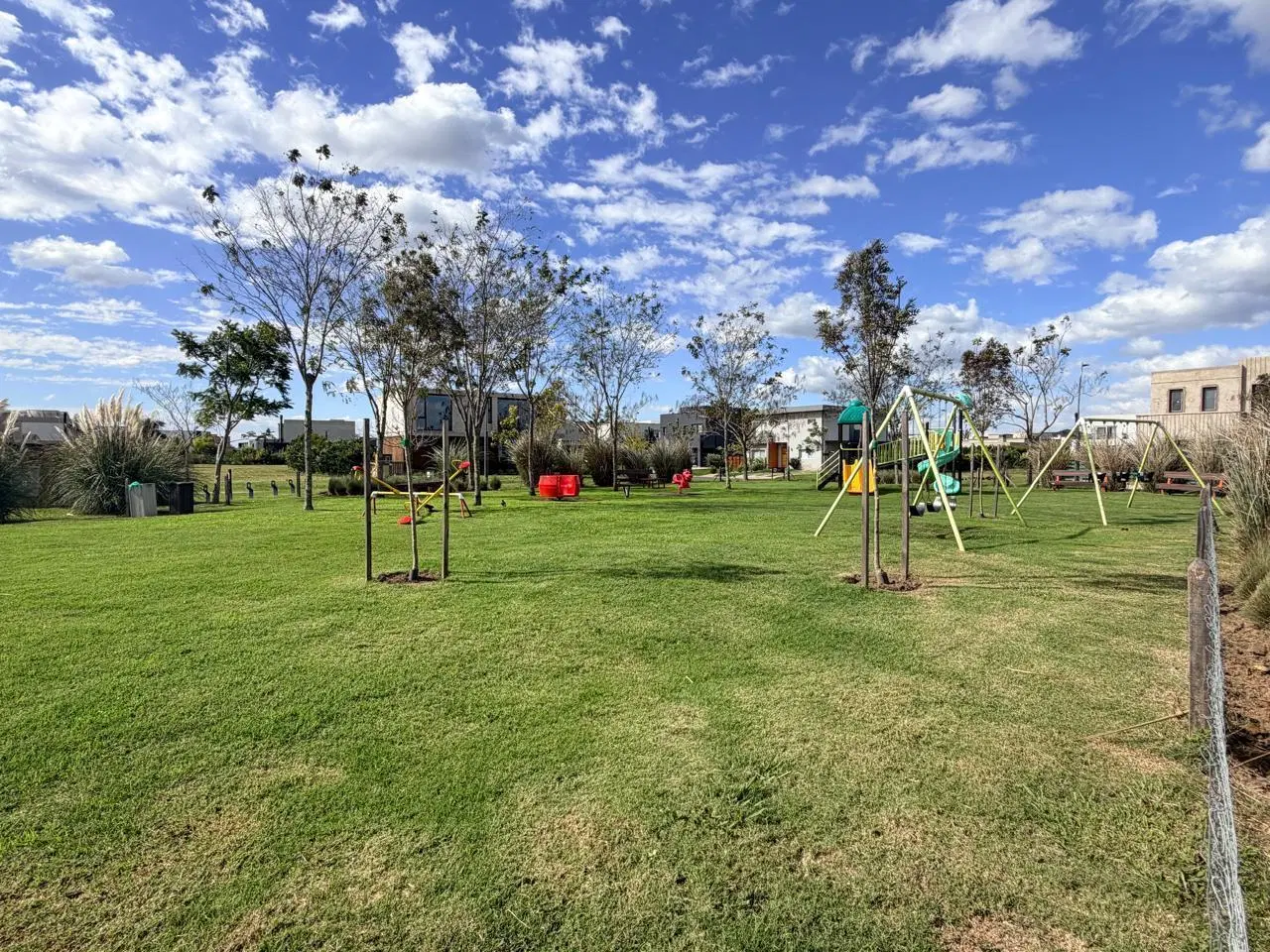 Venta de Terreno en Barrio Los Ceibos - Puertos 5