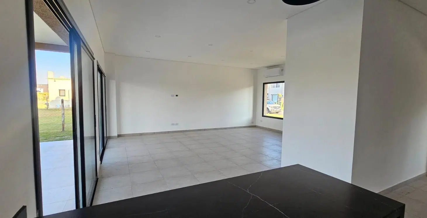 Casa 3 dormitorios, Tigre, Vila Marina II, Zona Norte, con pileta a estrenar. 8