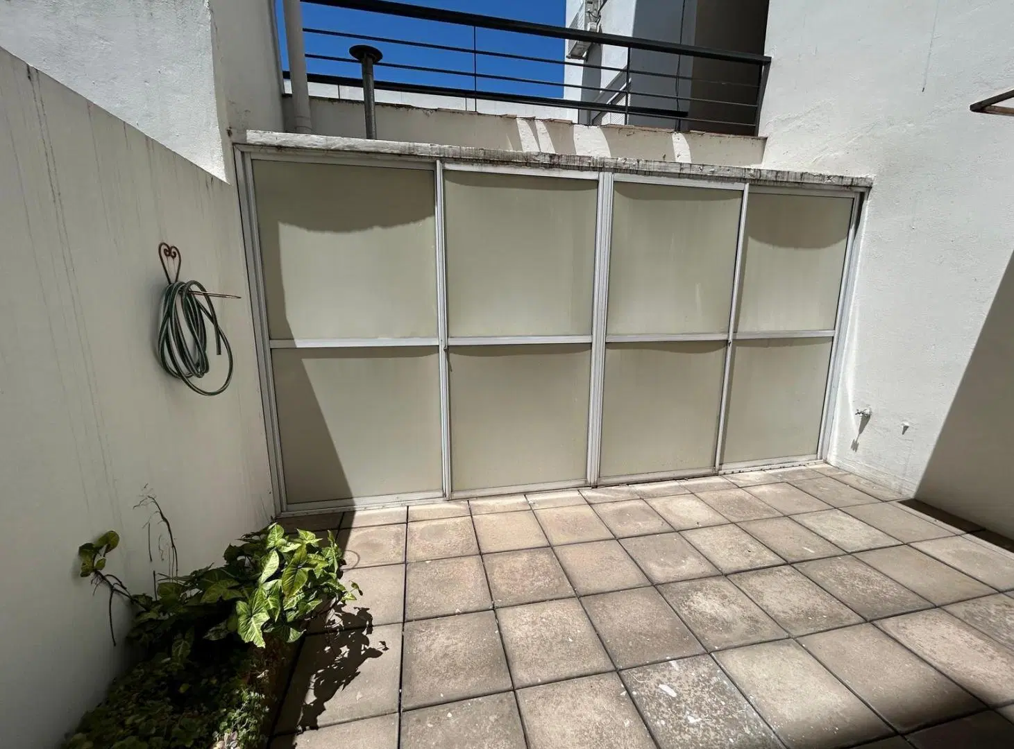 Venta departamento, 2 ambientes, con patio y jardin- San Fernando 5