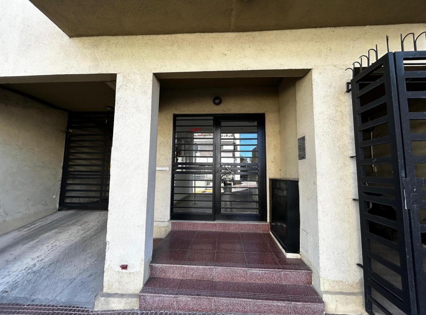 Foto de Venta departamento con cochera, buena rentabilidad, ideal inversores, imagen 3