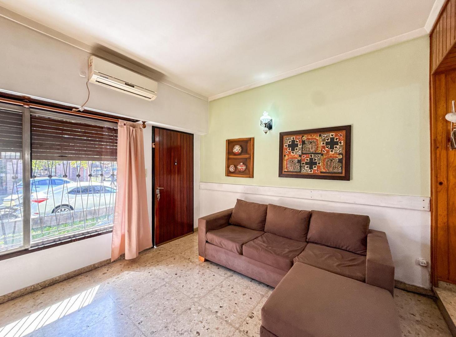 Foto de Casa en venta en esquina — 3 dormitorios, terraza y amplio patio | San, imagen 2