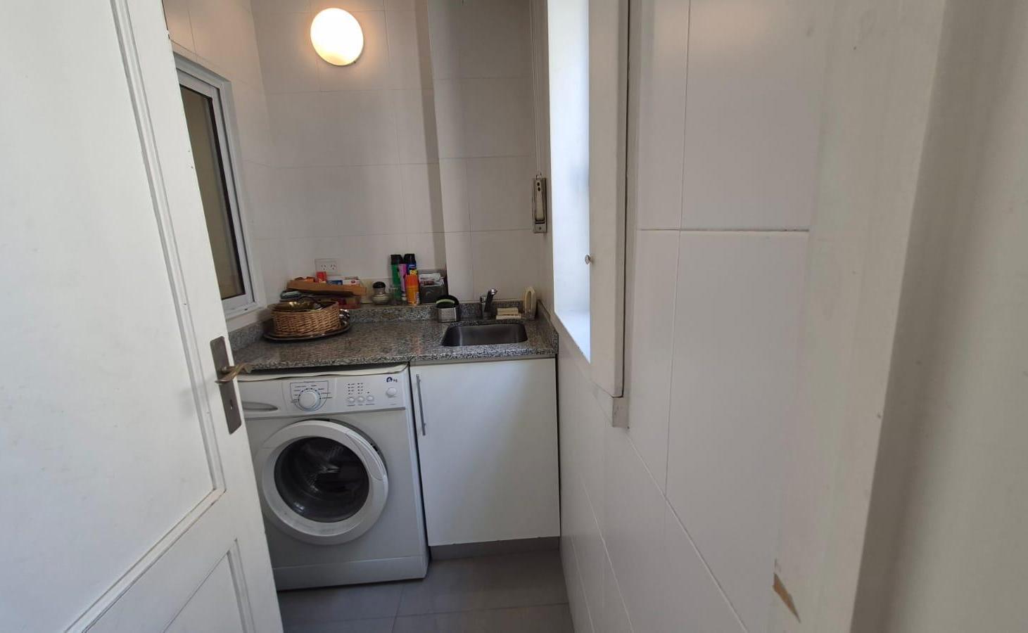 Foto de Venta Departamento 3 ambientes con dependencias , y cochera en Palermo, imagen 3