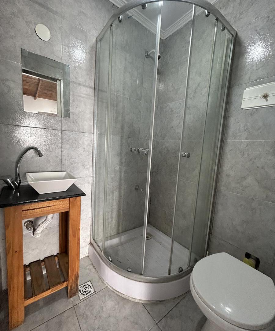 Foto de CASA TIPO PH 2 AMB. - SIN EXPENSAS - OPORTUNIDAD INVERSOR, imagen 3