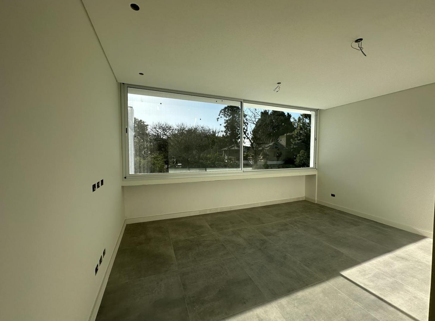 Foto de En Venta Casa a Estrenar en Punta Chica, San Isidro., imagen 1