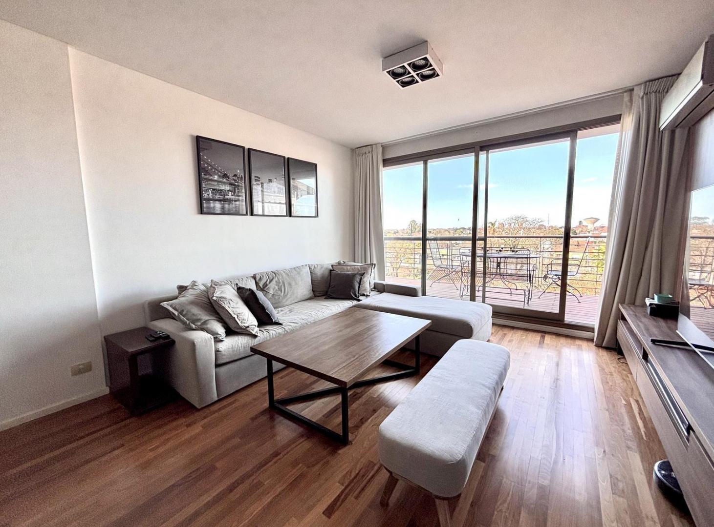 Departamento en venta 4 ambientes - Dos Cocheras y dependencia