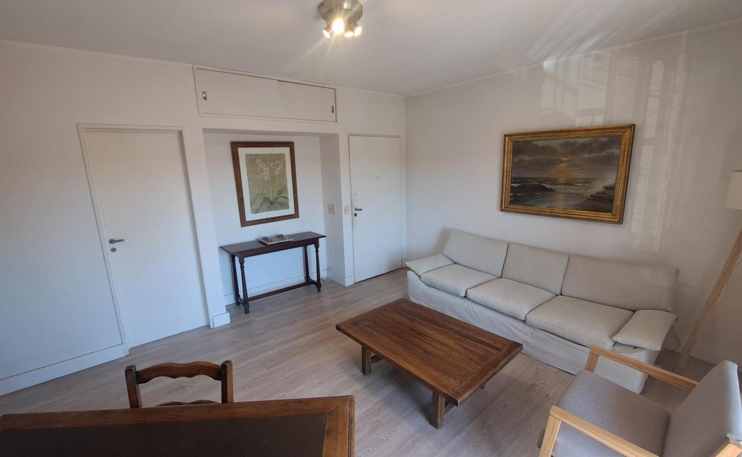 Foto de Venta departamento 2 ambientes San Isidro con balcón y cochera, imagen 3