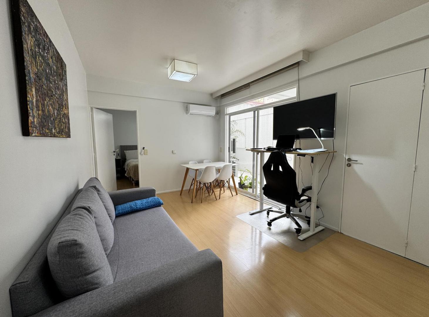 Foto de Ubicación Top | 2 Ambientes Único con Patio, Parrilla Propia y Cochera, imagen 3