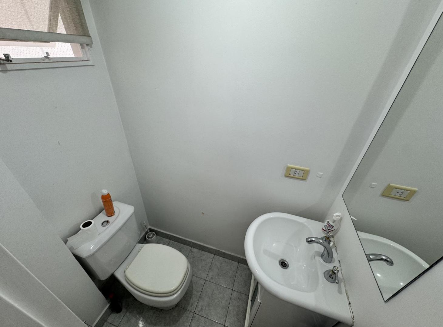 Foto de Ubicación Top | 2 Ambientes Único con Patio, Parrilla Propia y Cochera, imagen 4