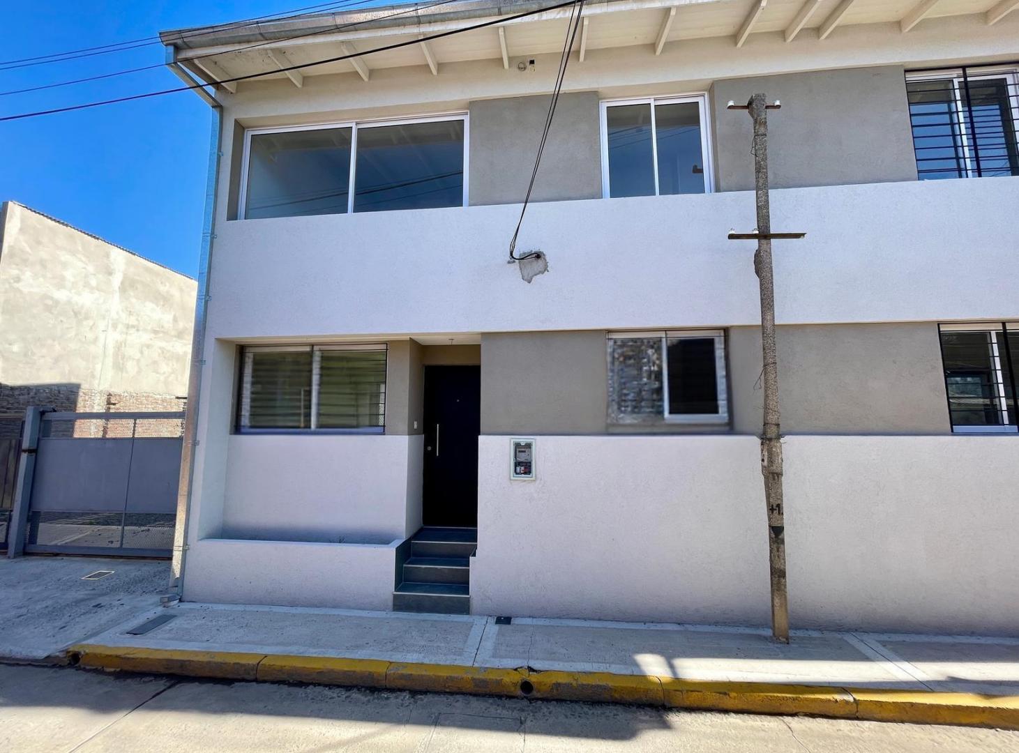 Foto de Dúplex tipo casa en Tigre Centro a estrenar en dos plantas con cochera, imagen 2