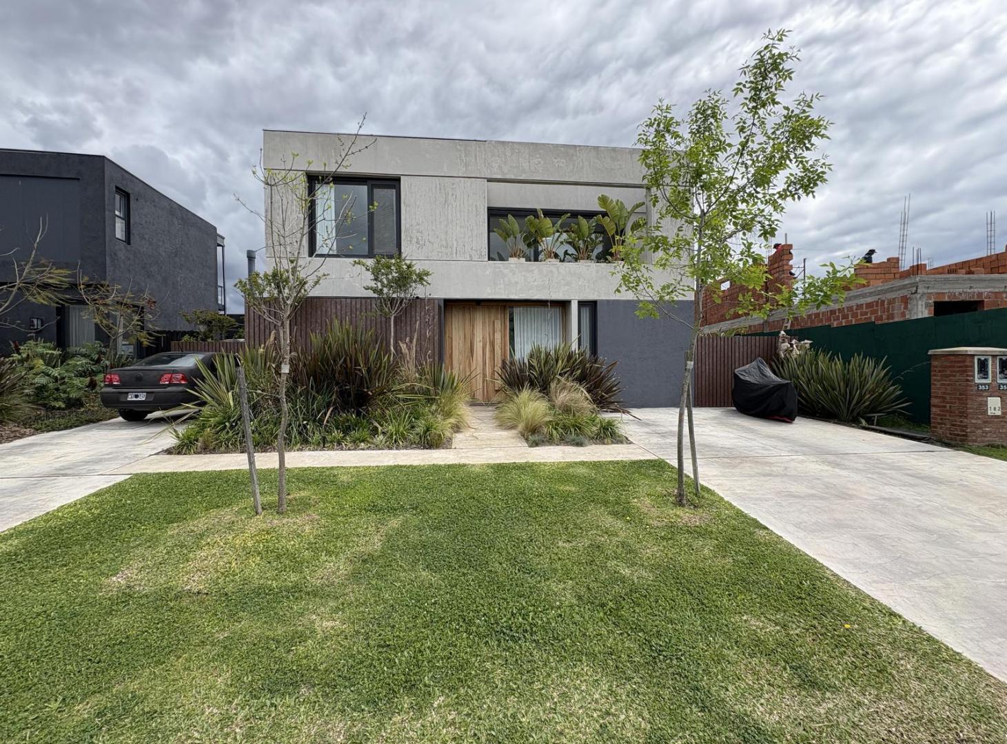 Foto de Alquiler temporario Barrio Santa Ana - Casa moderna a la laguna de 5, imagen 2