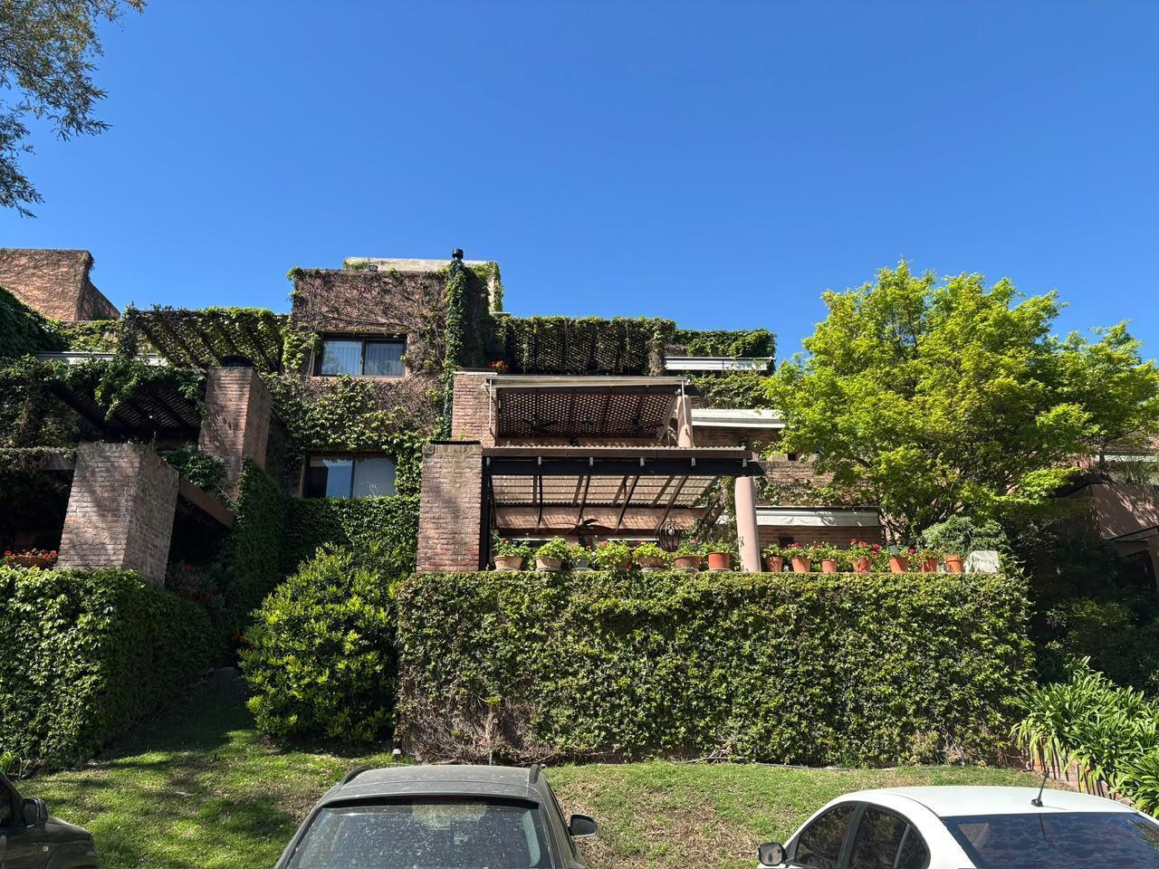 Foto de Venta Departamento 3 ambientes, balcón terraza, cochera y baulera, imagen 2