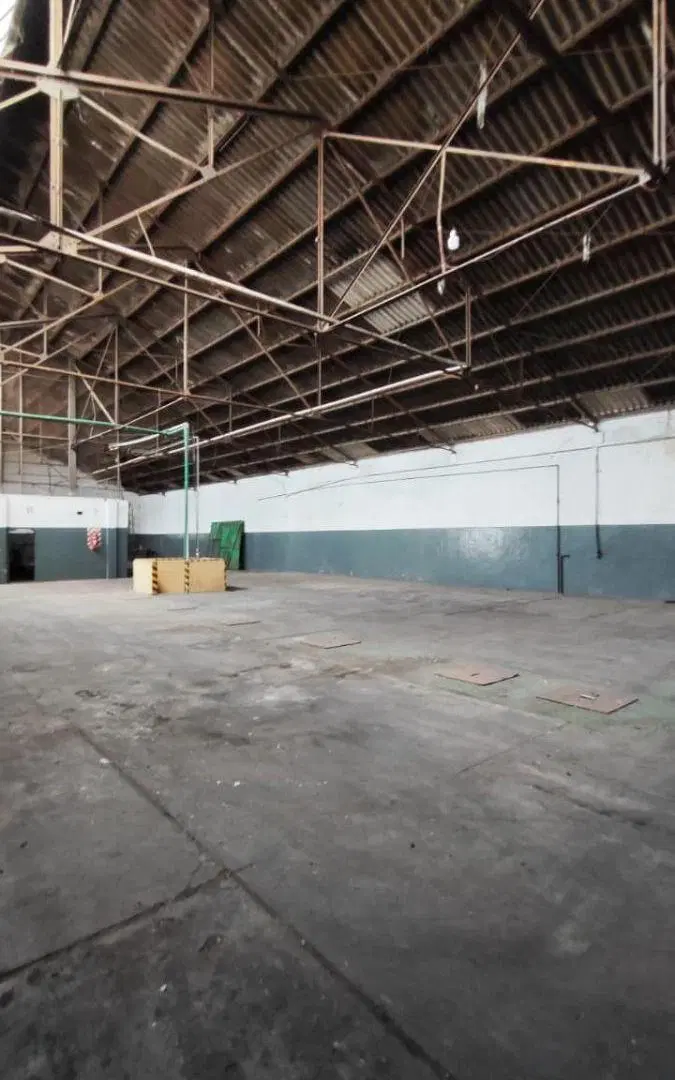 GALPÓN INDUSTRIAL DE 830 m² CON UBICACIÓN ESTRATÉGICA 3