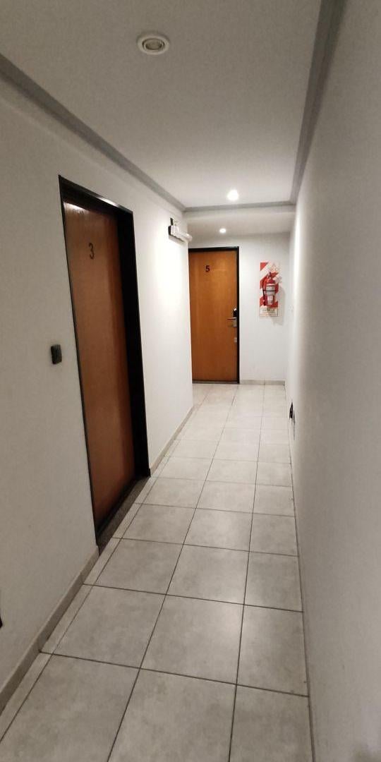 Foto de DPTO DE 2 AMBIENTES CON PATIO PROPIO Y 2 AIRES ACOND., imagen 3