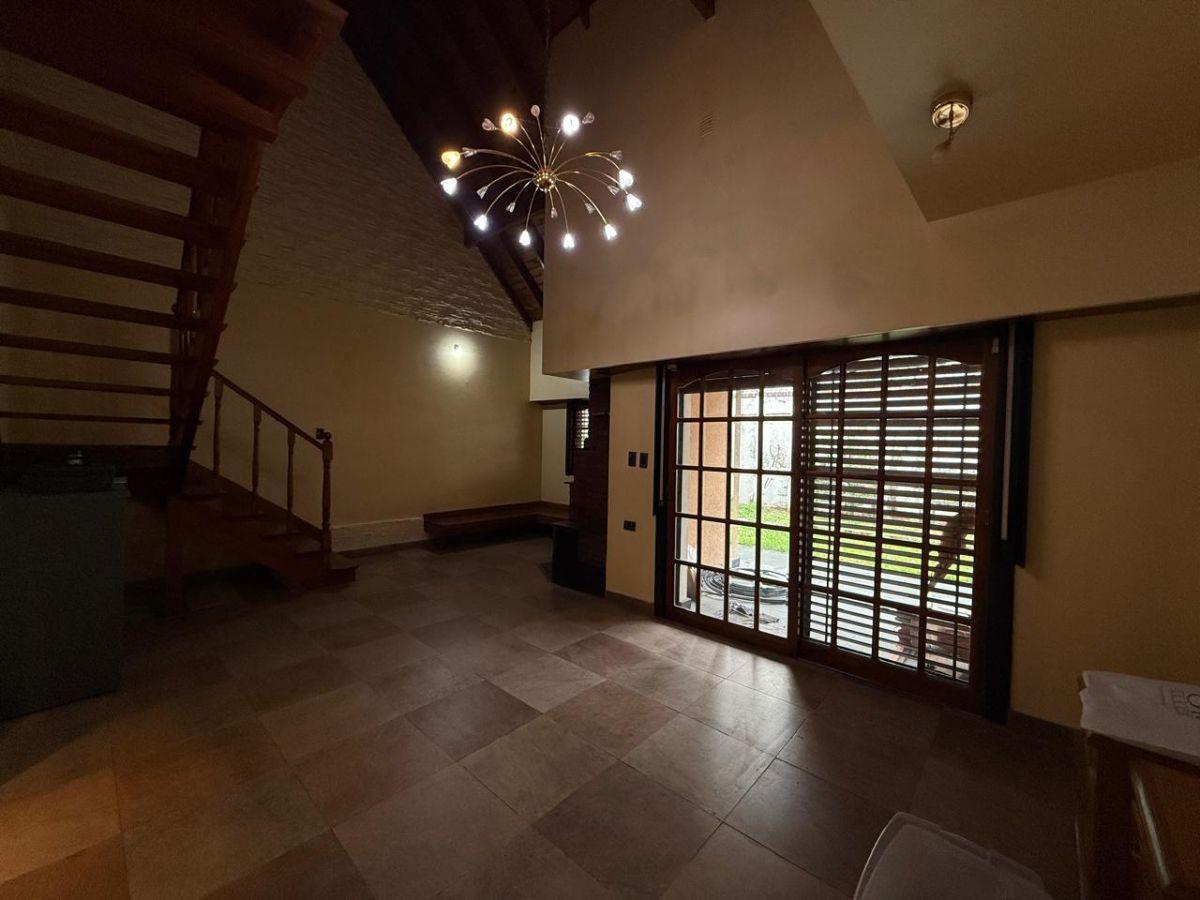 Foto de Hermosa casa 4 ambientes, imagen 2