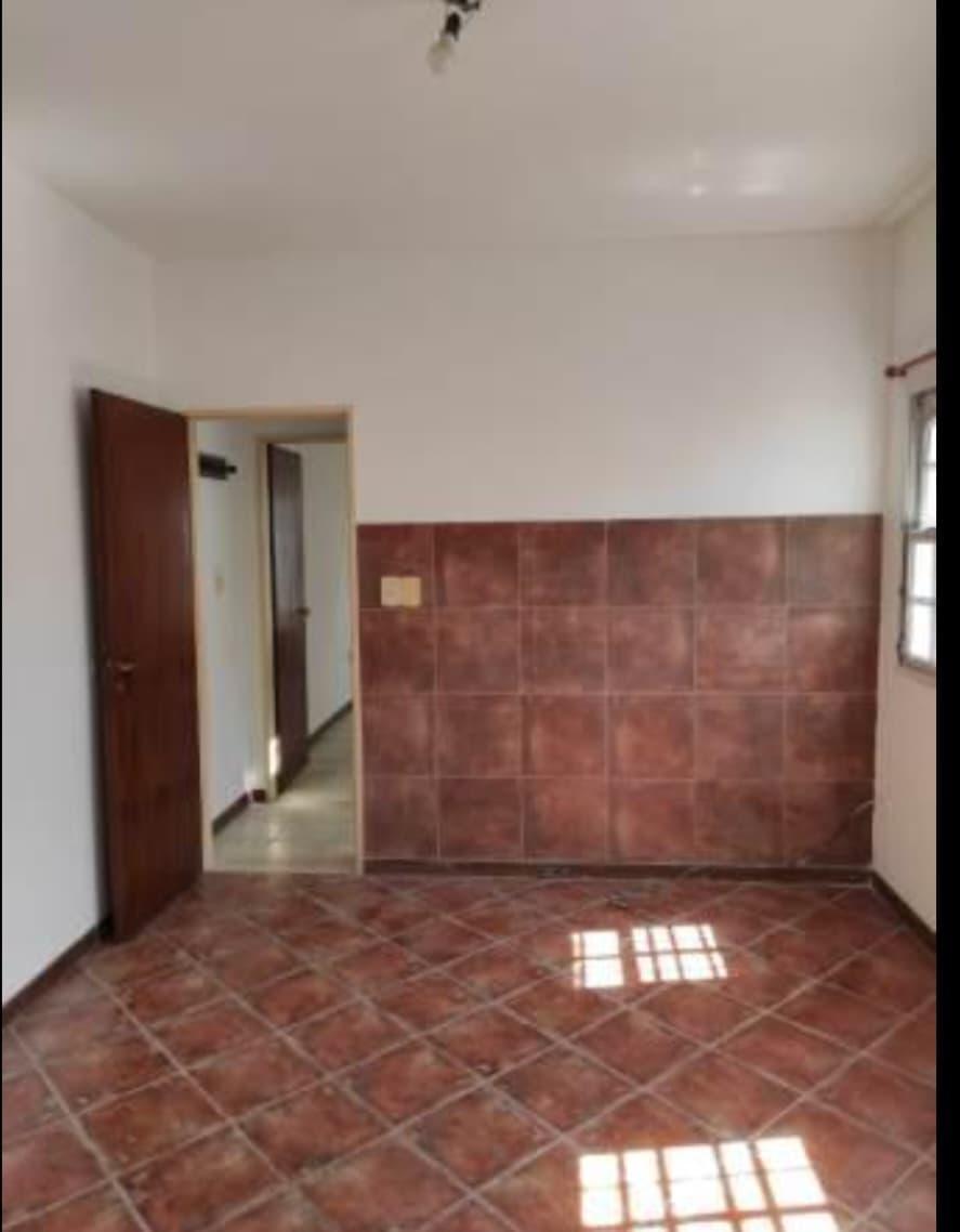 Foto de Duplex de 70 m2 con 2 habitaciones en venta en Temperley, imagen 3