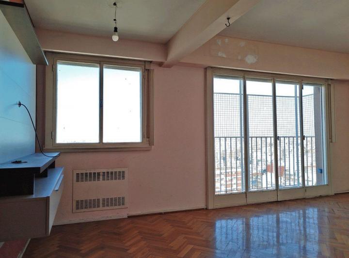 Venta - Excelente 4 Ambientes, Piso 23 con Cochera 4