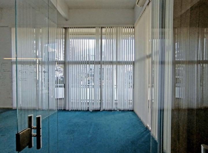 Alquiler - Oficina Moderna con Terraza y Cochera 3
