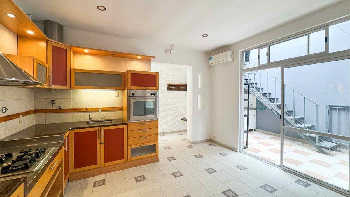 VENTA PH 3 AMB. CON TERRAZA Y PARRILA PROPIA
