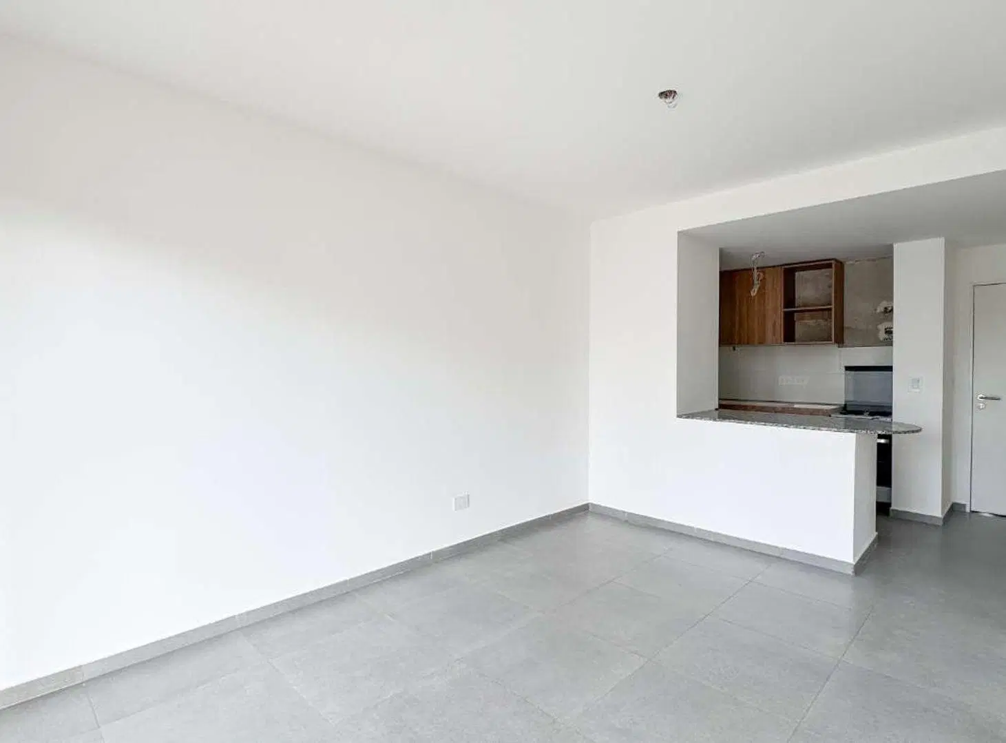 VENTA 2 AMB C/BALCON A ESTR EXC CALIDAD MONSERRAT 5