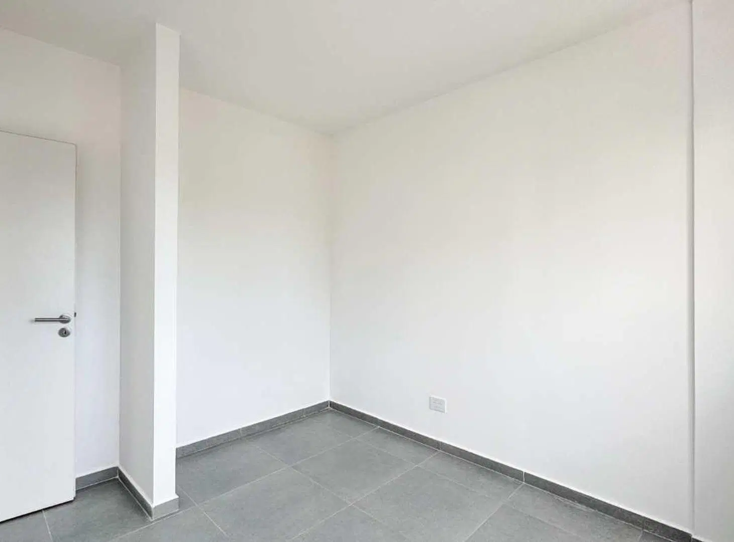 VENTA 2 AMB C/BALCON A ESTR EXC CALIDAD MONSERRAT 3