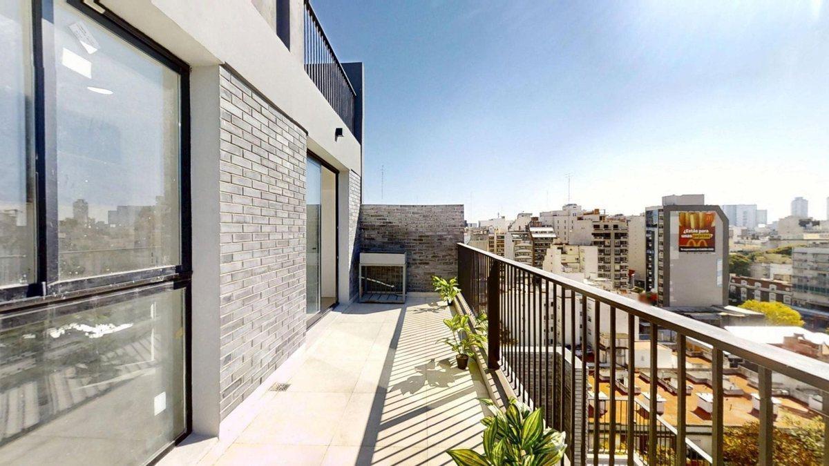 3 ambientes a estrenar con balcón y terraza propia