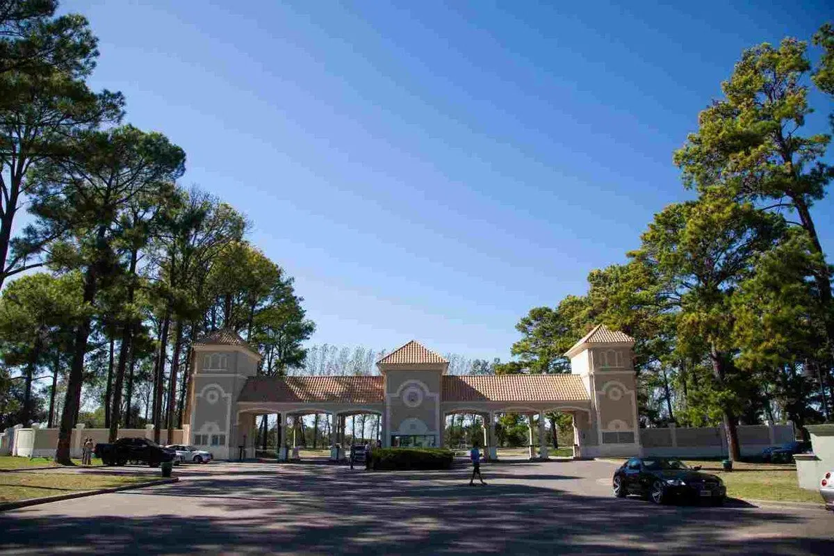 LOTE EN VENTA EN PINARES COUNTRY CLUB 2