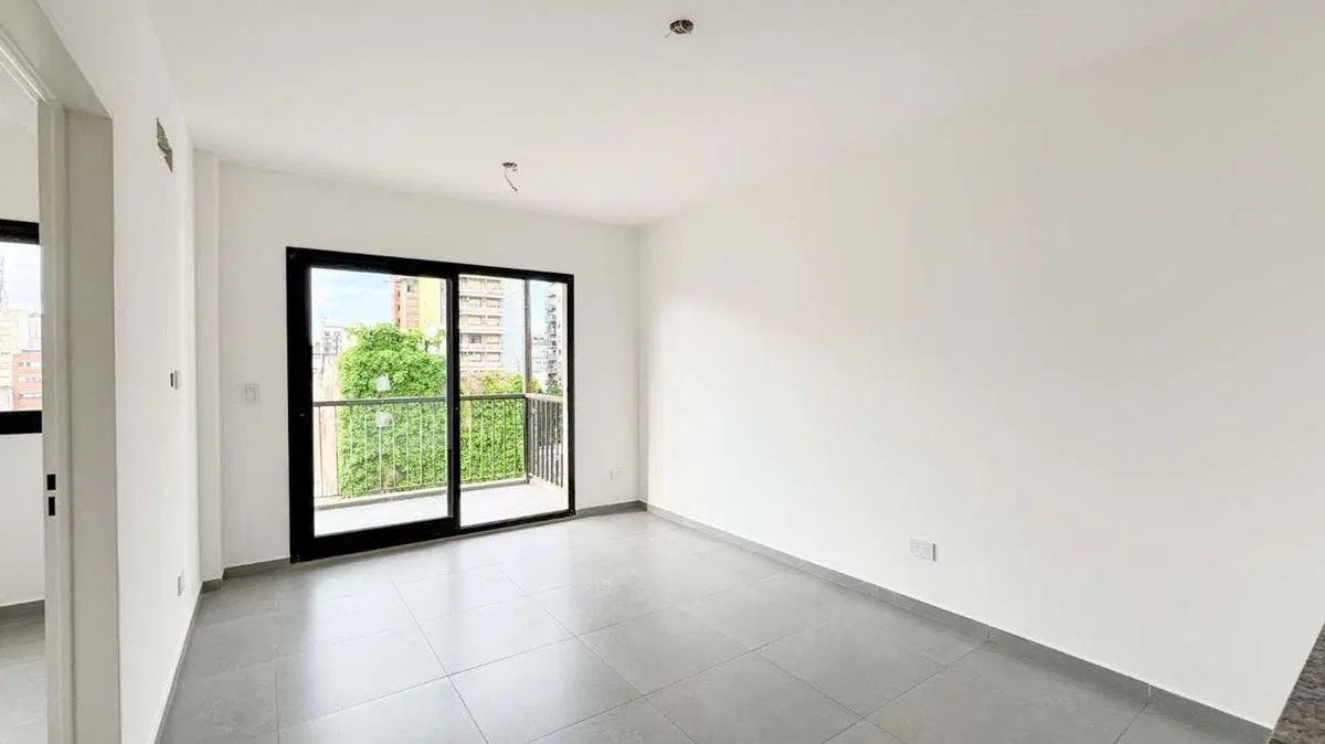 VENTA 2 AMB C/BALCON A ESTR EXC CALIDAD MONSERRAT 2