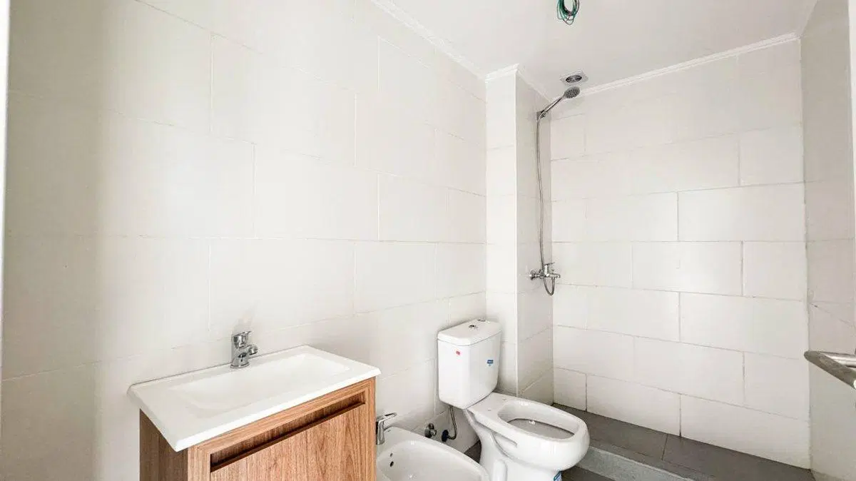 VENTA 2 AMB C/BALCON A ESTR EXC CALIDAD MONSERRAT 5