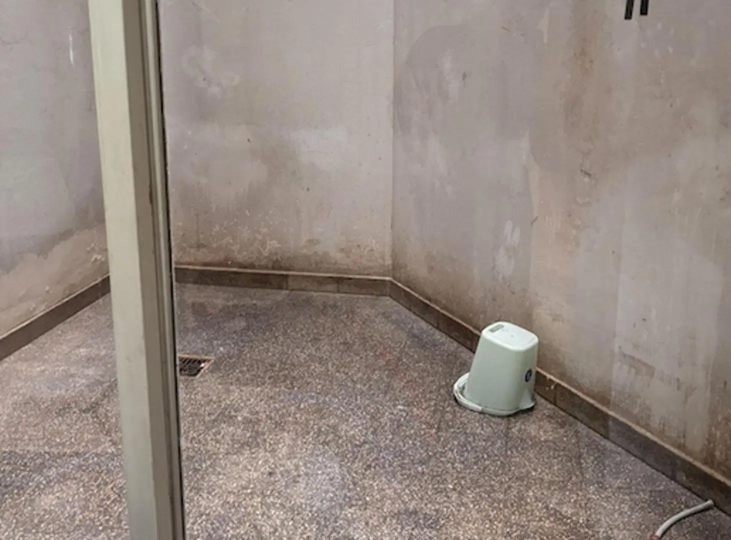 DEPARTAMENTO 3 AMB BALCON AL FRENTE Y PATIO INTERN 4