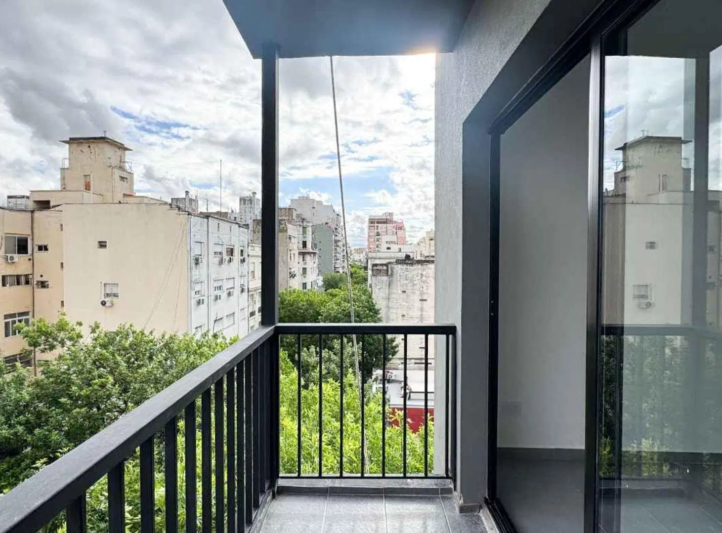VENTA MONOAMBIENTE A ESTRENAR CON BALCON 2