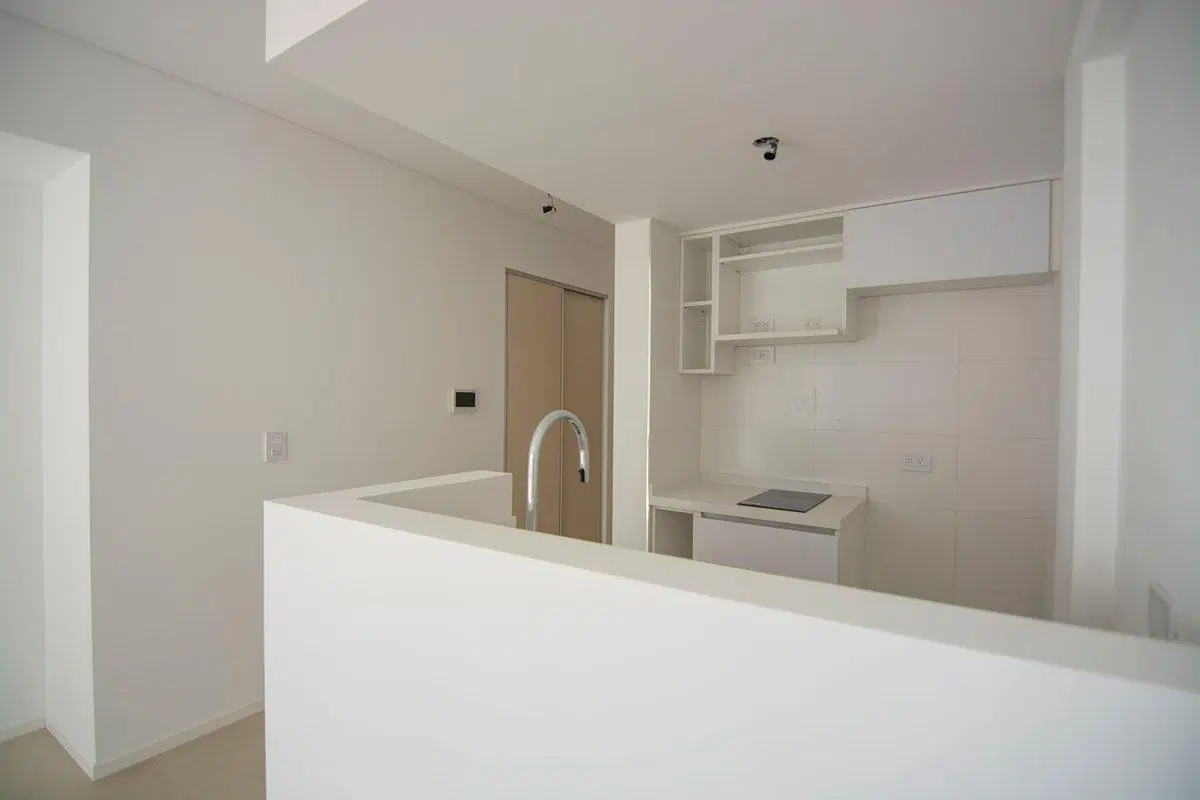 VTA ESTR MONOAMB C/BALCON/ AMENIT EXC UBI S.TELMO 2