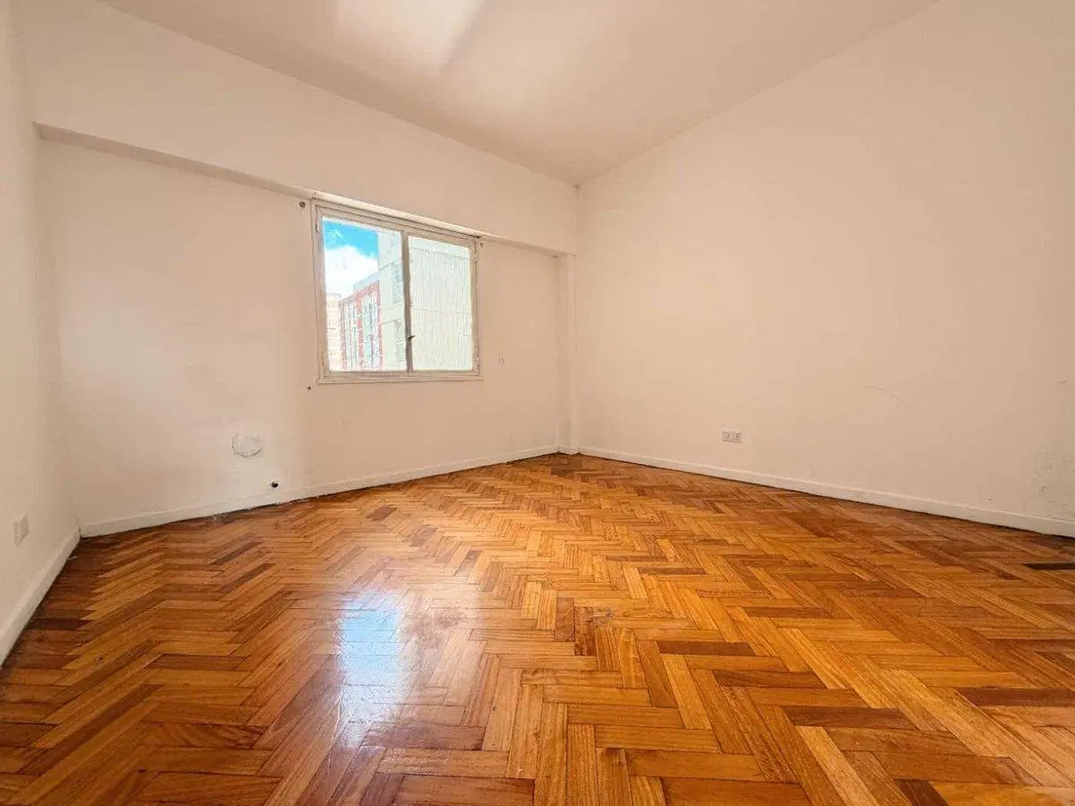 VENTA DPTO 3 AMB + DEPENDENCIA BAULERA BALVANERA 4