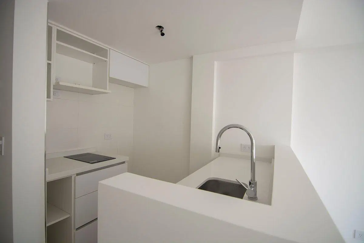 VTA ESTR MONOAMB C/BALCON/ AMENIT EXC UBI S.TELMO 4