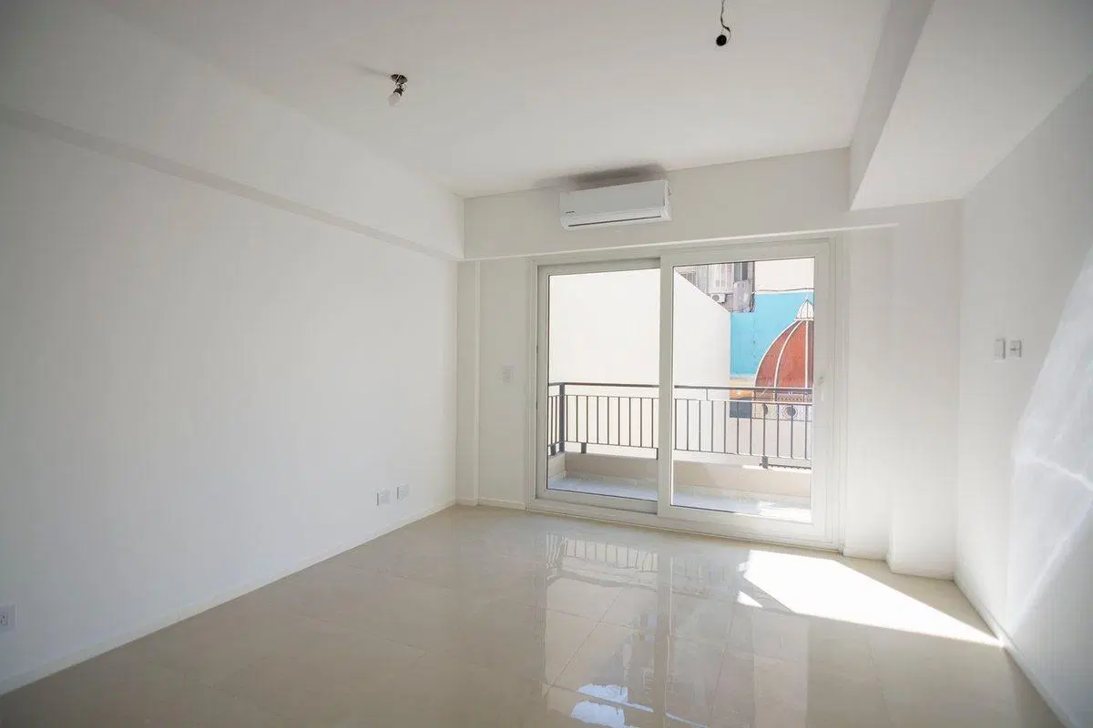 VTA ESTR MONOAMB C/BALCON/ AMENIT EXC UBI S.TELMO 5