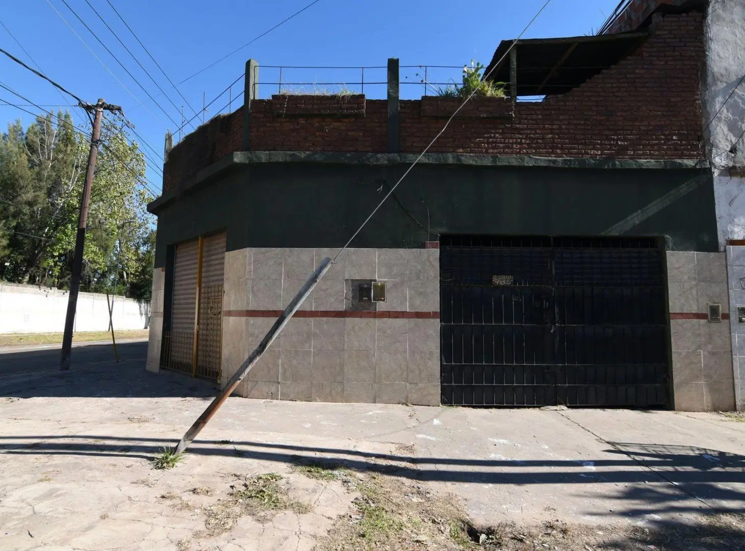 DEPARTAMENTO + LOCALES EN VENTA (PABLO NOGUES) 1