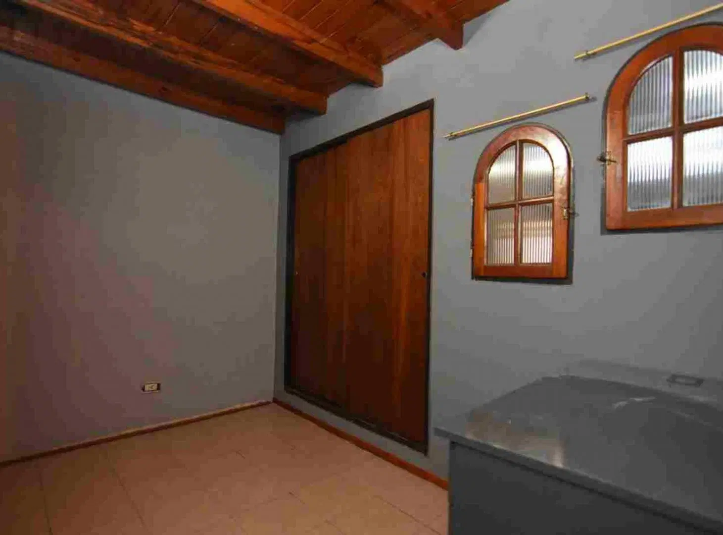 LOCALES + DEPARTAMENTO EN VENTA (PABLO NOGUES) 8