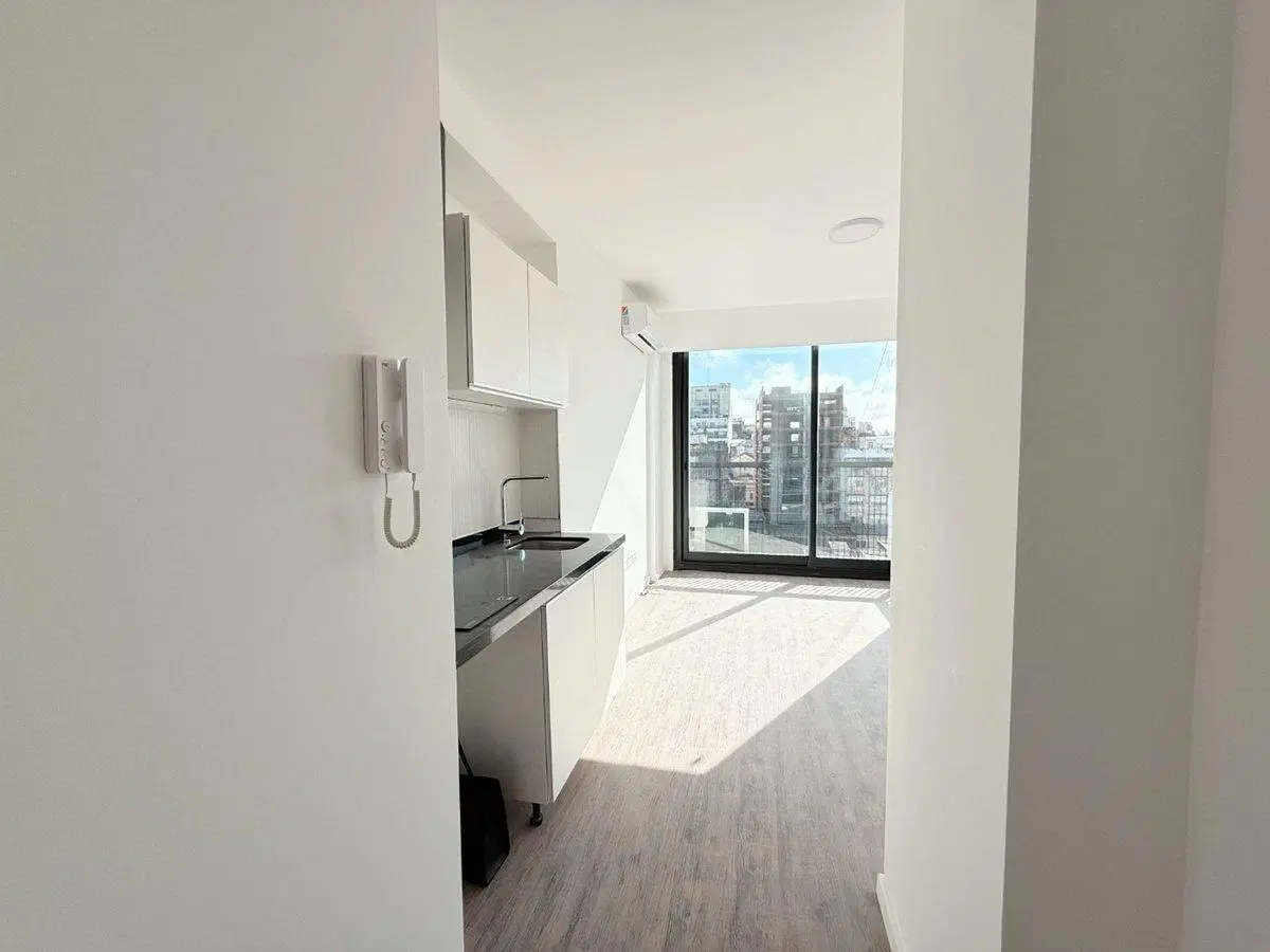 VENTA MONOAMBIENTE EN MONSERRAT 5