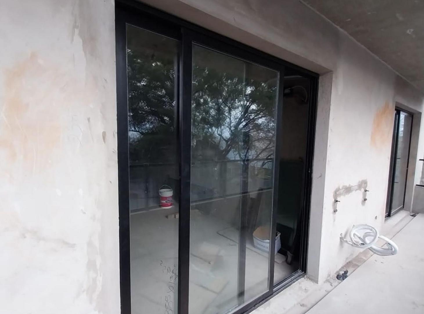 Foto de MONOAMBIENTE AMPLIO CON BALCON COGHLAN, imagen 2