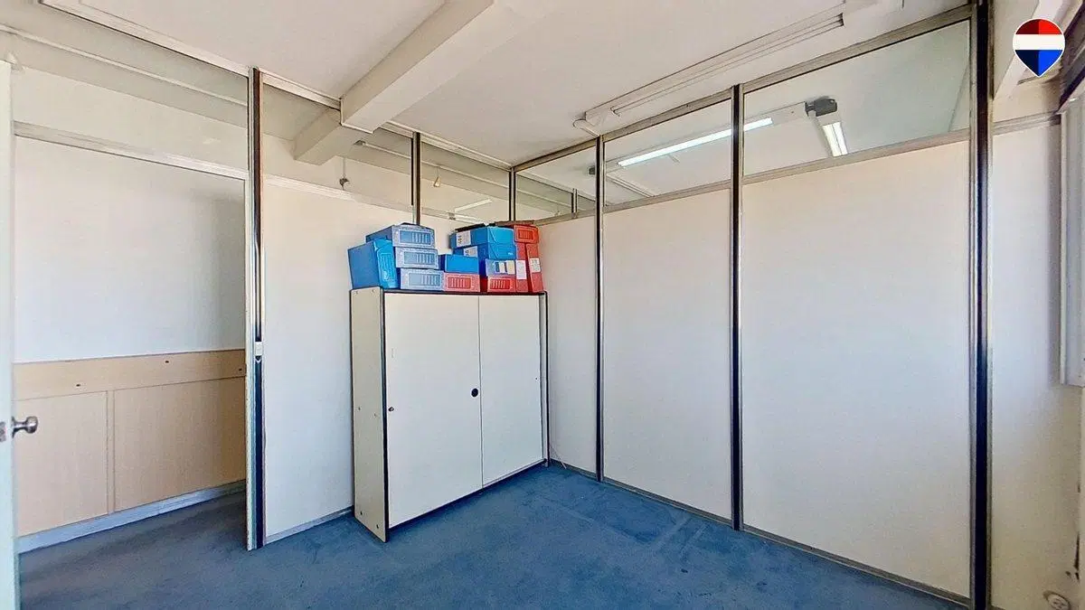 VENTA OFICINA APTO VIVIENDA SAN NICOLAS PISO ALTO 3