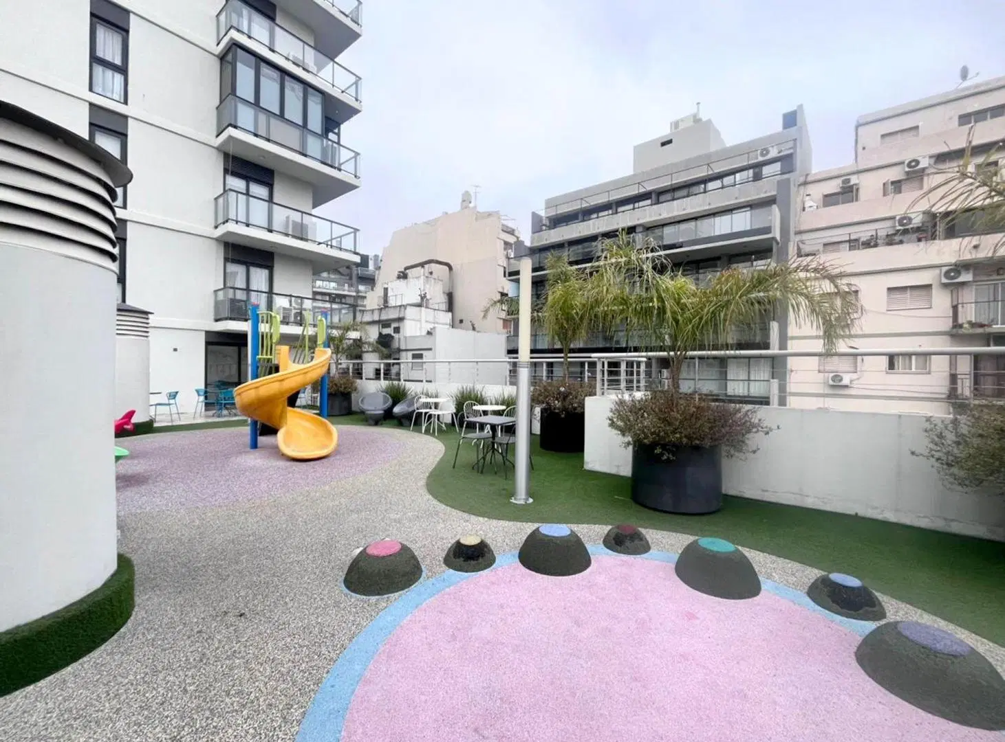 ALQ 2 AMB EN PALMERA CRESP0 BALCON COCH AMENITIES 4