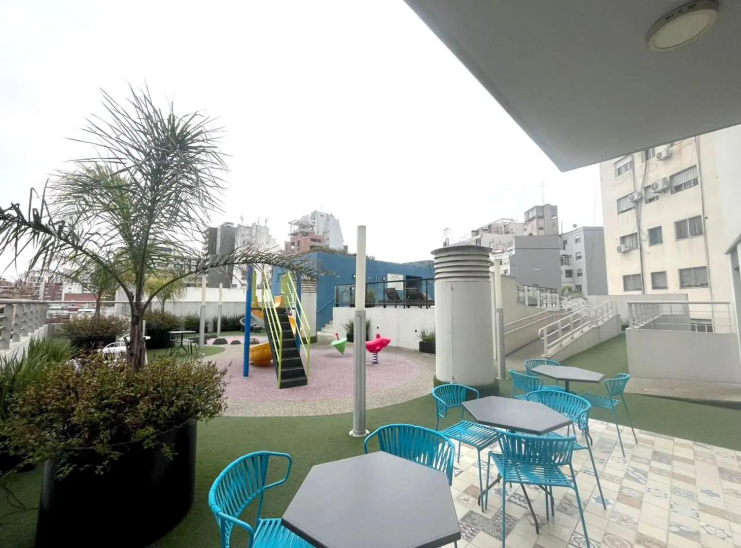 ALQ 2 AMB EN PALMERA CRESP0 BALCON COCH AMENITIES 3