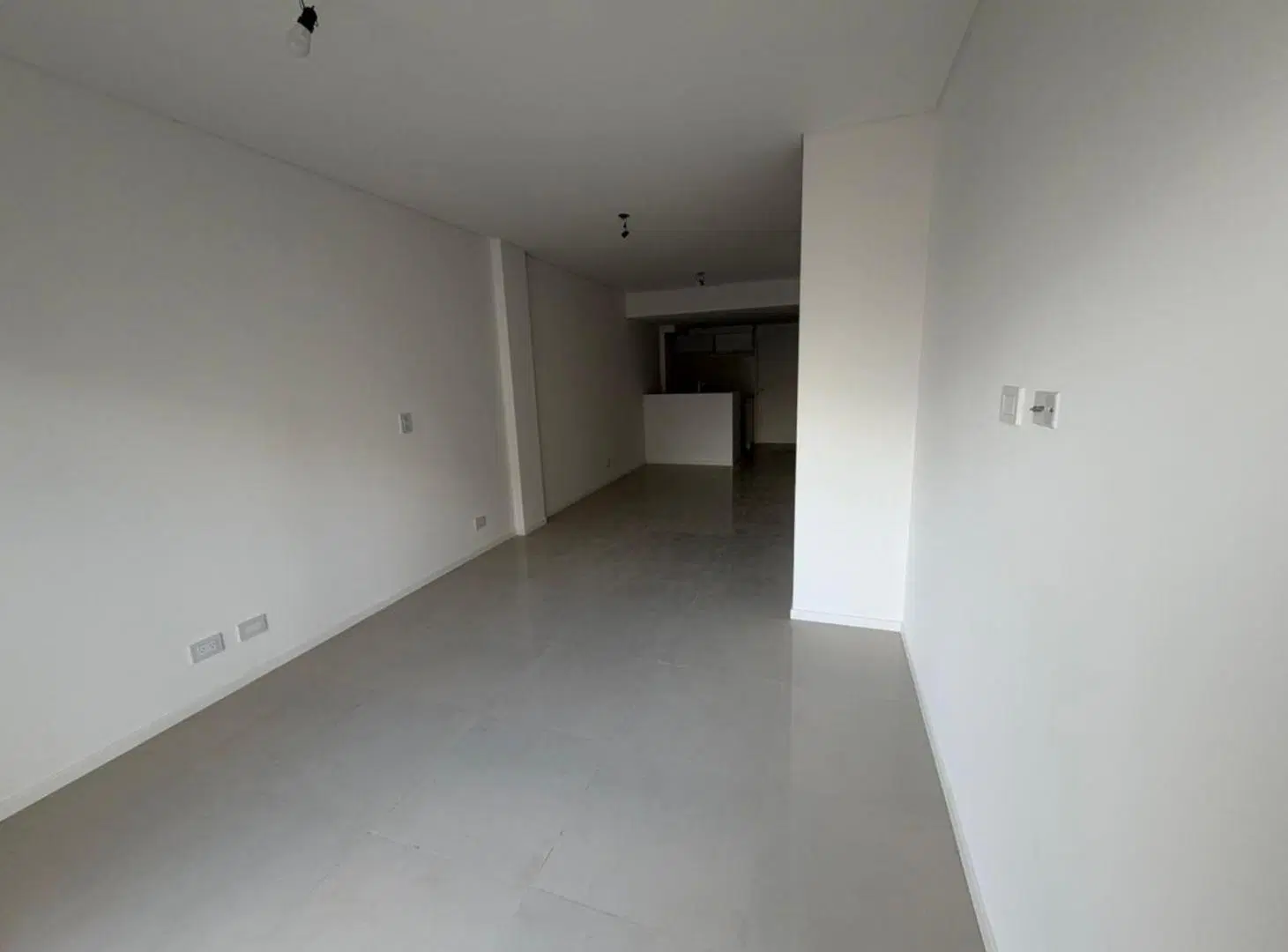 VTA ESTR MONOAMB C/BALCON/ AMENIT EXC UBI S.TELMO 5