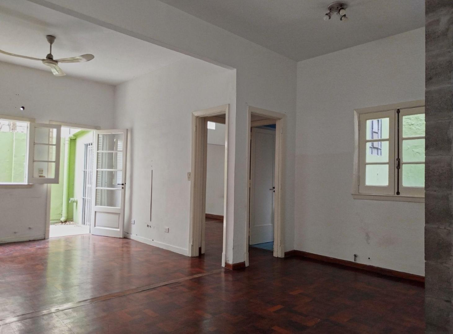 Foto de VENTA PH 2 Amb.-Muy Luminoso- 2 Patios- Chacarita, imagen 1