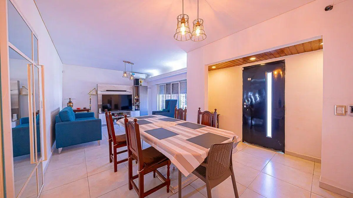 VENTA CASA CON PARQUE JOSE LEON SUAREZ 4