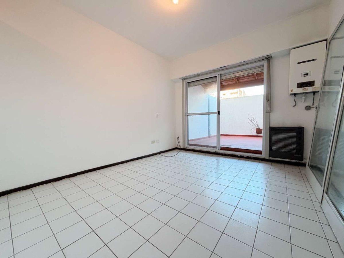 Foto de Monoambiente divisible con patio propio, Ballester, imagen 5
